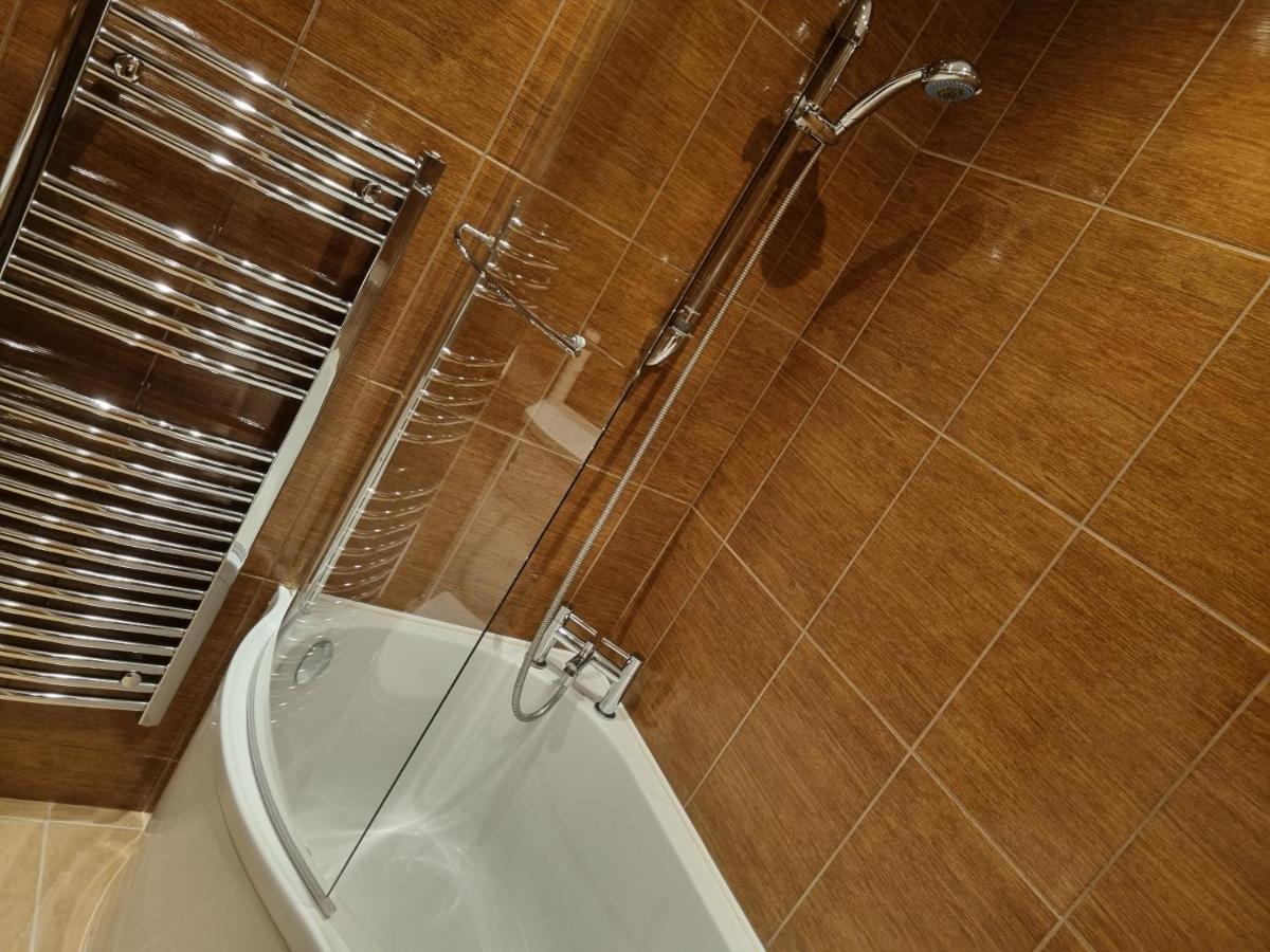 Stunning 2 Bed/2 Bath Flat In Waterloo, London Appartement Buitenkant foto